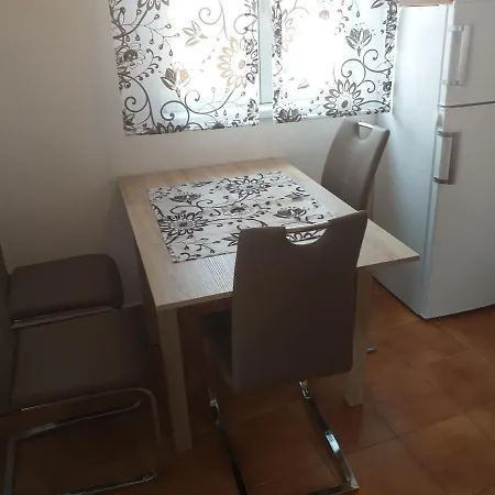 Apartmani Marijanovic Vir